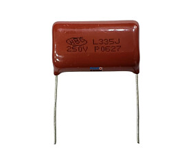 Capacitor Poliéster 3M3 x 250V = L335J 250V