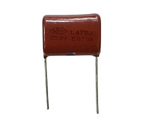 Capacitor Poliéster 4M7 x 250V = L475J 250V