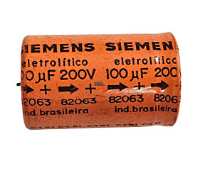 Capacitor Eletrolítico 100uF x 200V Axial 82063 Siemens
