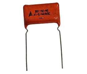 Capacitor Poliéster 1M x 440V 10% = U1/K/440Vac B81192 Siemens