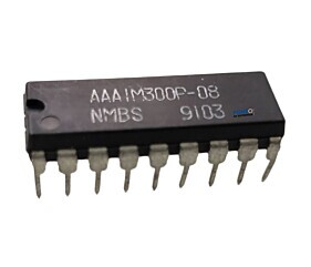 Circuito Integrado AAAIM300P-08