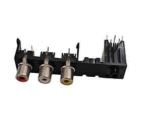 Conector Rca Triplo Para Placa Com Plug P4