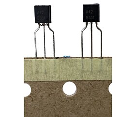 Transistor MPSA42