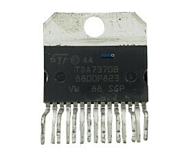 Circuito Integrado TDA7370B